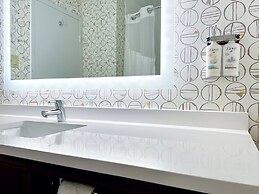 Holiday Inn Weirton - Steubenville Area by IHG