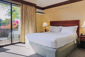 Dinah's Garden Hotel