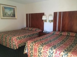 Riverside Inn & Suites