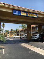 Riverside Inn & Suites