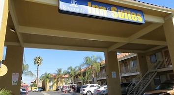 Riverside Inn & Suites