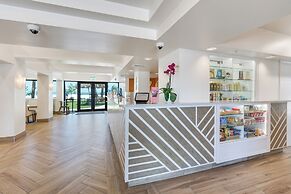 Best Western Plus Beach Resort