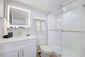 Best Western Plus Beach Resort