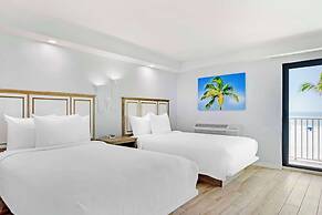 Best Western Plus Beach Resort