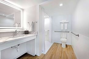 Best Western Plus Beach Resort