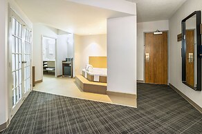 Comfort Inn & Suites Barrie