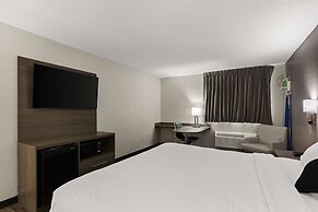 Red Lion Inn & Suites Caseyville