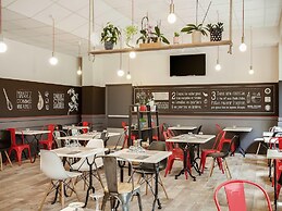 ibis Angers Centre Château