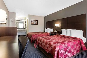 Econo Lodge North