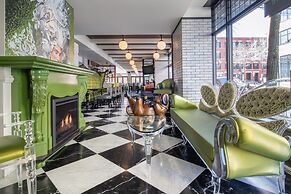 Staypineapple, A Delightful Hotel, South End