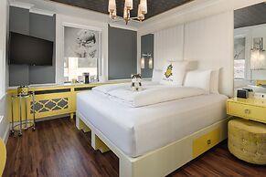 Staypineapple, A Delightful Hotel, South End