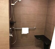 DoubleTree by Hilton Akron Fairlawn