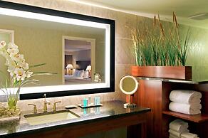 DoubleTree by Hilton Akron Fairlawn