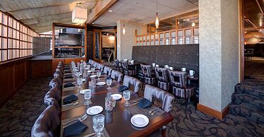 DoubleTree by Hilton Akron Fairlawn