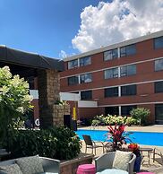 DoubleTree by Hilton Akron Fairlawn