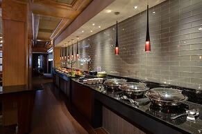 DoubleTree by Hilton Akron Fairlawn