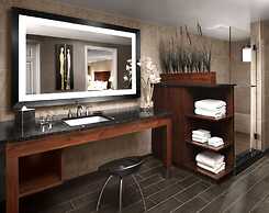 DoubleTree by Hilton Akron Fairlawn
