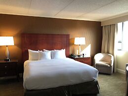 DoubleTree by Hilton Akron Fairlawn