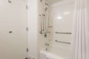 Hampton Inn by Hilton Milwaukee Northwest