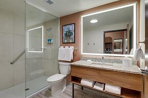 Drury Plaza Hotel North Charleston