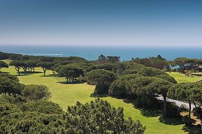 Pine Cliffs Hotel, a Luxury Collection Resort, Algarve