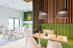 Pine Cliffs Hotel, a Luxury Collection Resort, Algarve