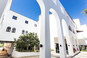 Pine Cliffs Hotel, a Luxury Collection Resort, Algarve