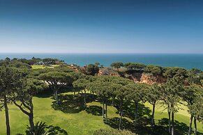 Pine Cliffs Hotel, a Luxury Collection Resort, Algarve