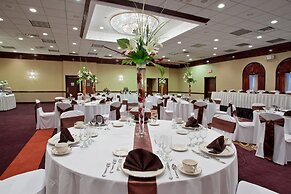 Holiday Inn Youngstown South by IHG