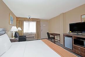 Howard Johnson by Wyndham Torrance