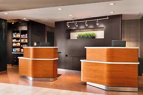 Courtyard Bloomington Normal