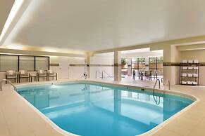 Courtyard Bloomington Normal