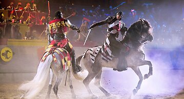 Buena Park Grand Hotel & Suites