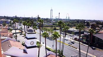 Buena Park Grand Hotel & Suites