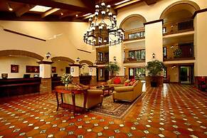 Buena Park Grand Hotel & Suites