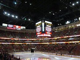 Buena Park Grand Hotel & Suites