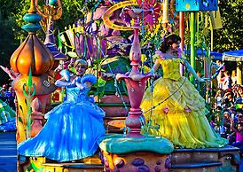 Buena Park Grand Hotel & Suites