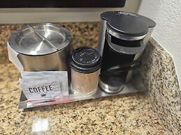 Buena Park Grand Hotel & Suites