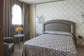 Hotel Macià Alfaros