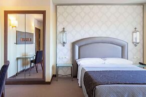 Hotel Macià Alfaros