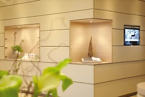Ambassador Hotel & Spa