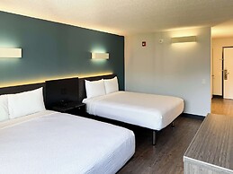 Motel 6 Carson, CA