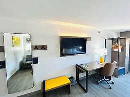 Comfort Suites Terre Haute University Area