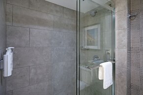 Embassy Suites by Hilton Detroit Metro Airport