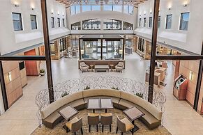 Embassy Suites by Hilton Detroit Metro Airport