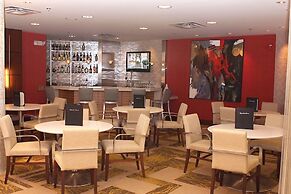 Embassy Suites by Hilton Detroit Metro Airport