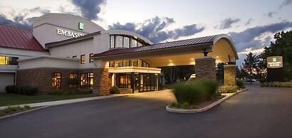 Embassy Suites by Hilton Detroit Metro Airport