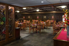 Bismarck Hotel and Conference Center