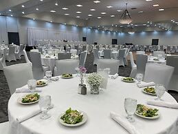 Bismarck Hotel and Conference Center