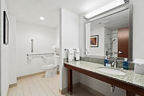 Four Points by Sheraton Milwaukee Airport